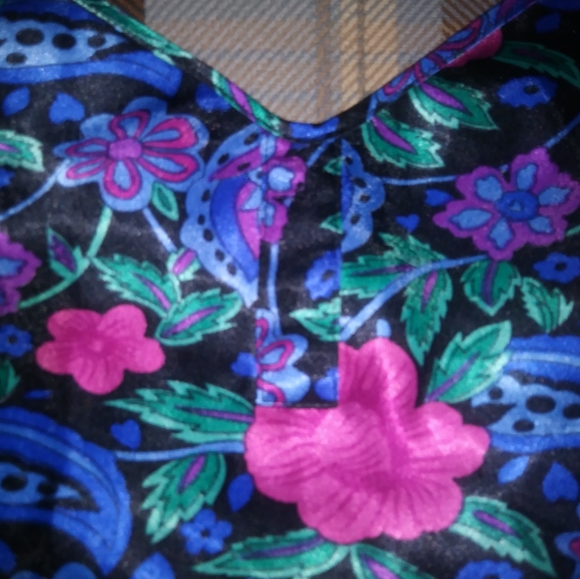 💐Floral nightie-(see entire post) - Picture 7 of 9